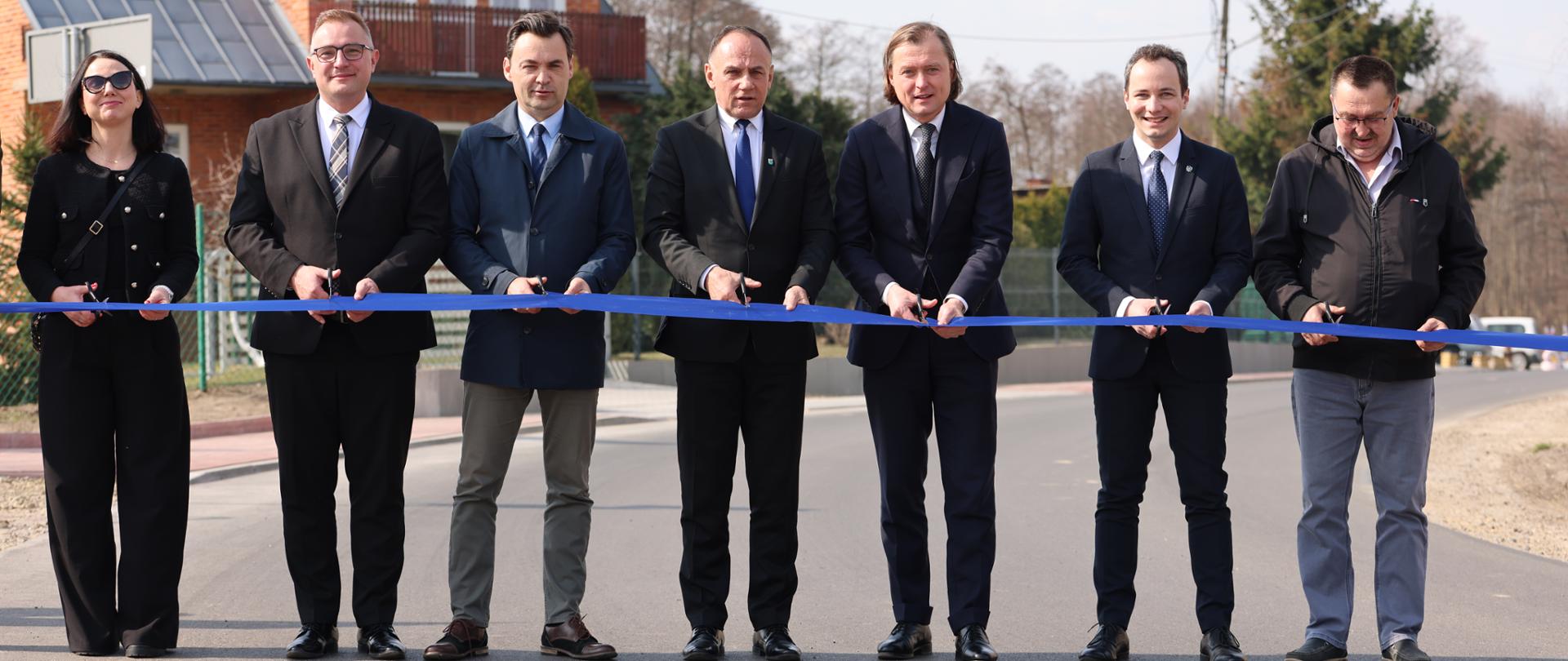 Oficjalne otwarcie drogi powiatowej w Sarnowie