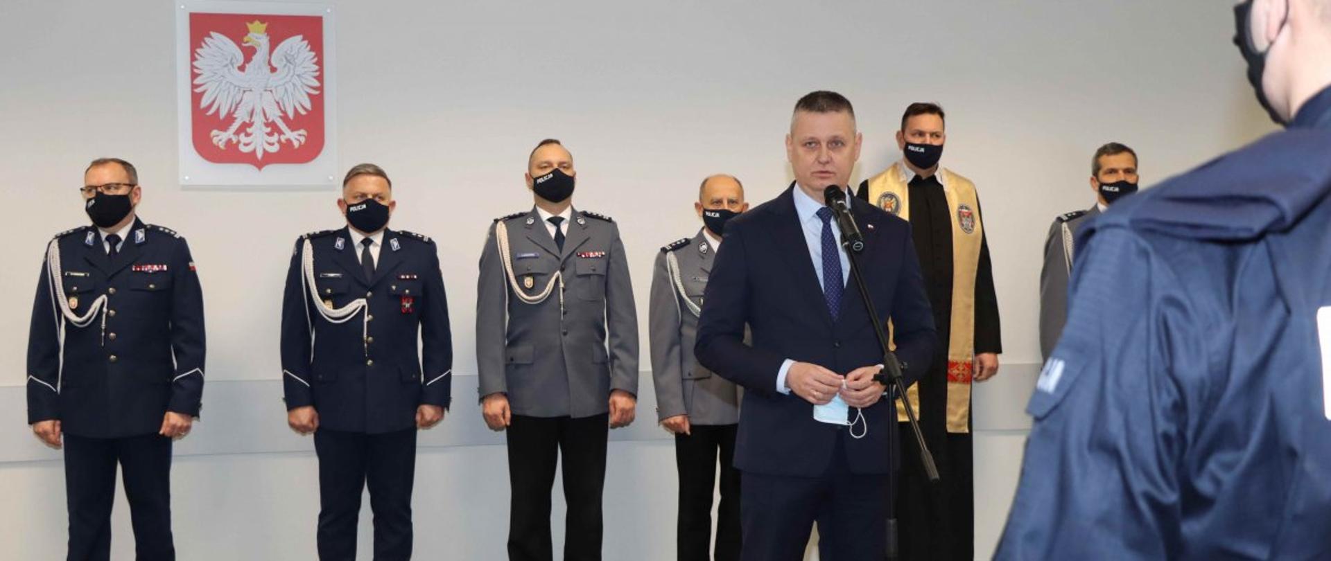 Na zdjęciu widać mężczyzn