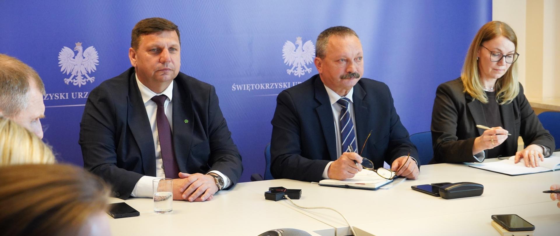 Świętokrzyski Urząd Wojewódzki - wideokonferencja