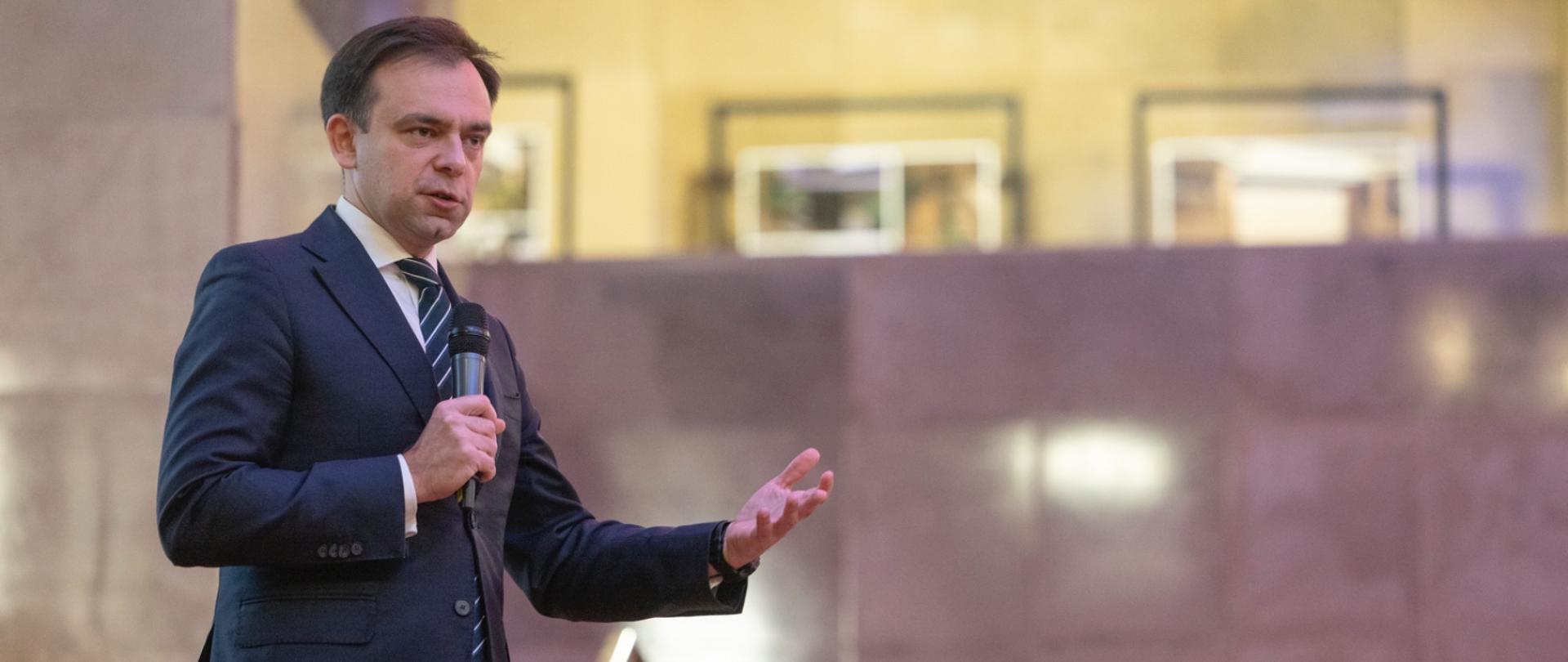 Minister Andrzej Domański