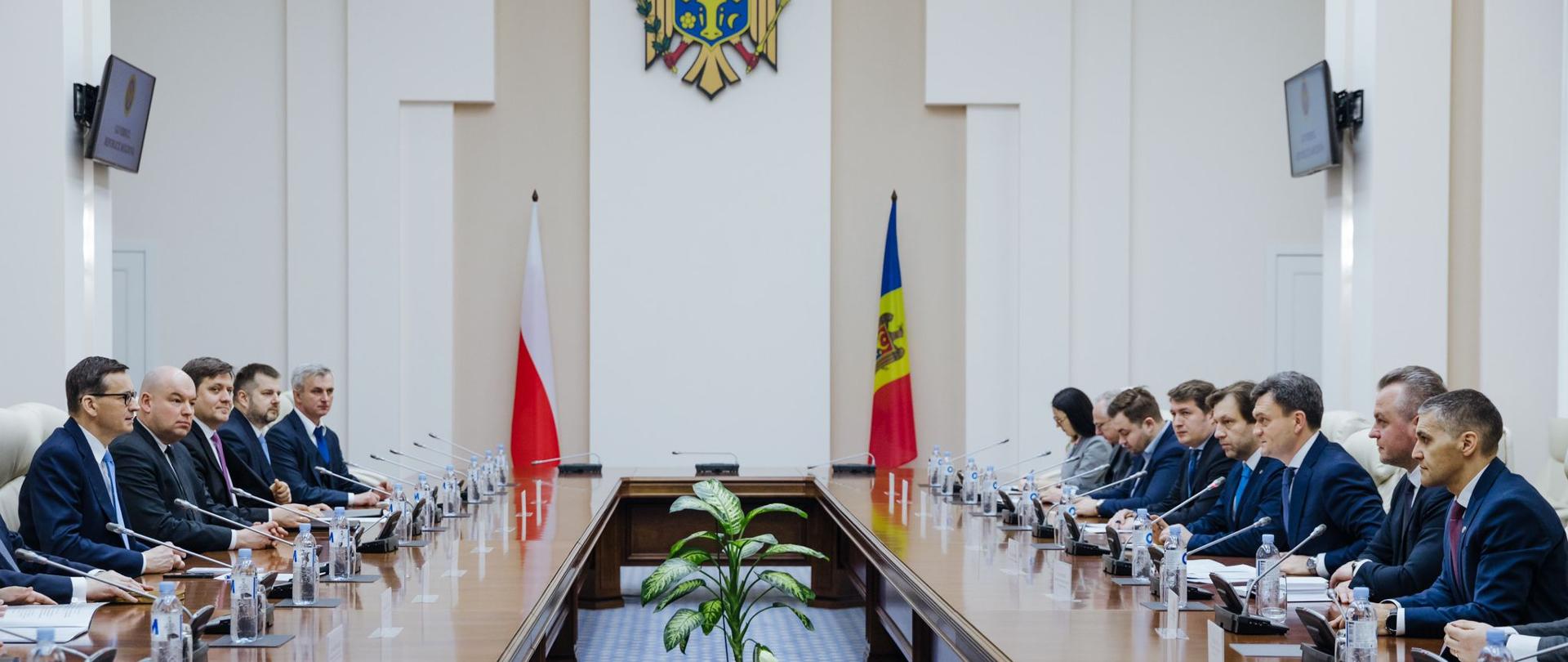 Premier Mateusz Morawiecki w trakcie wizyty w Republice Mołdawii.