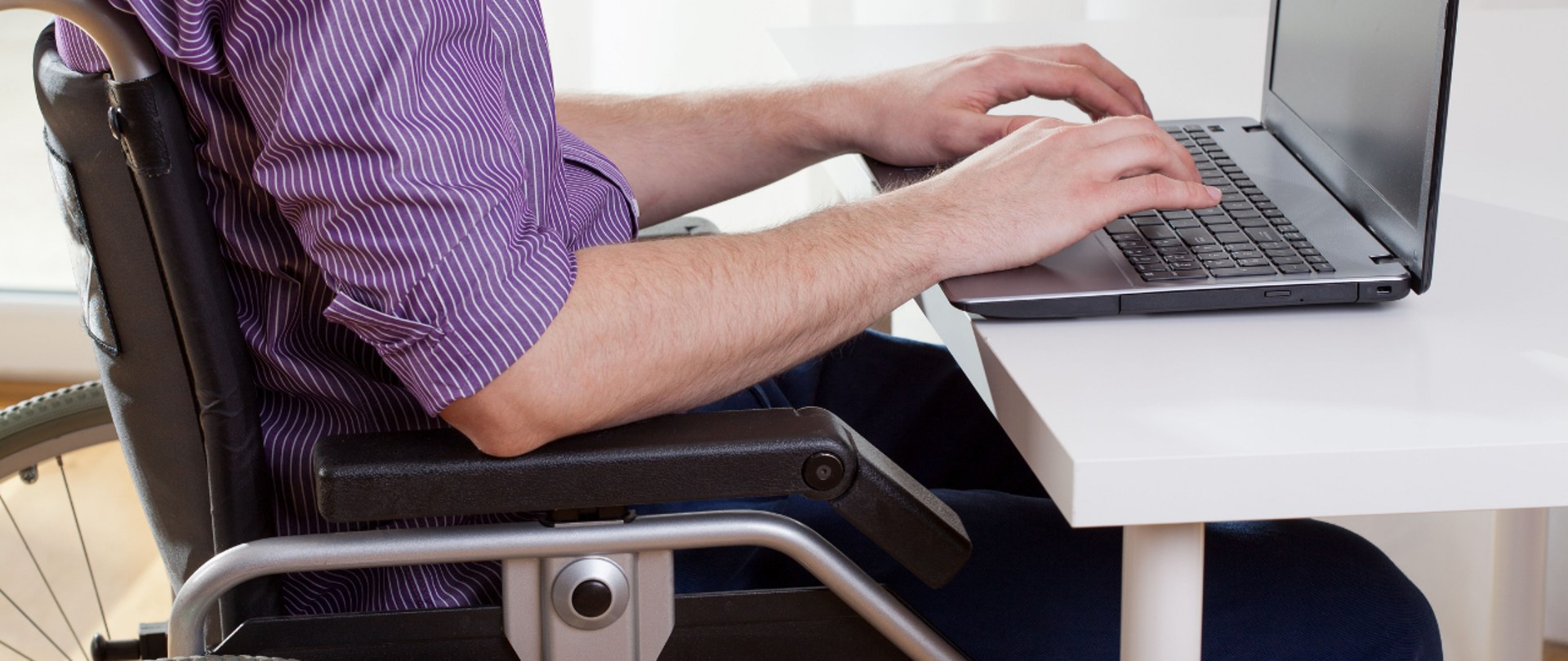 Osoba na wózku inwalidzkim