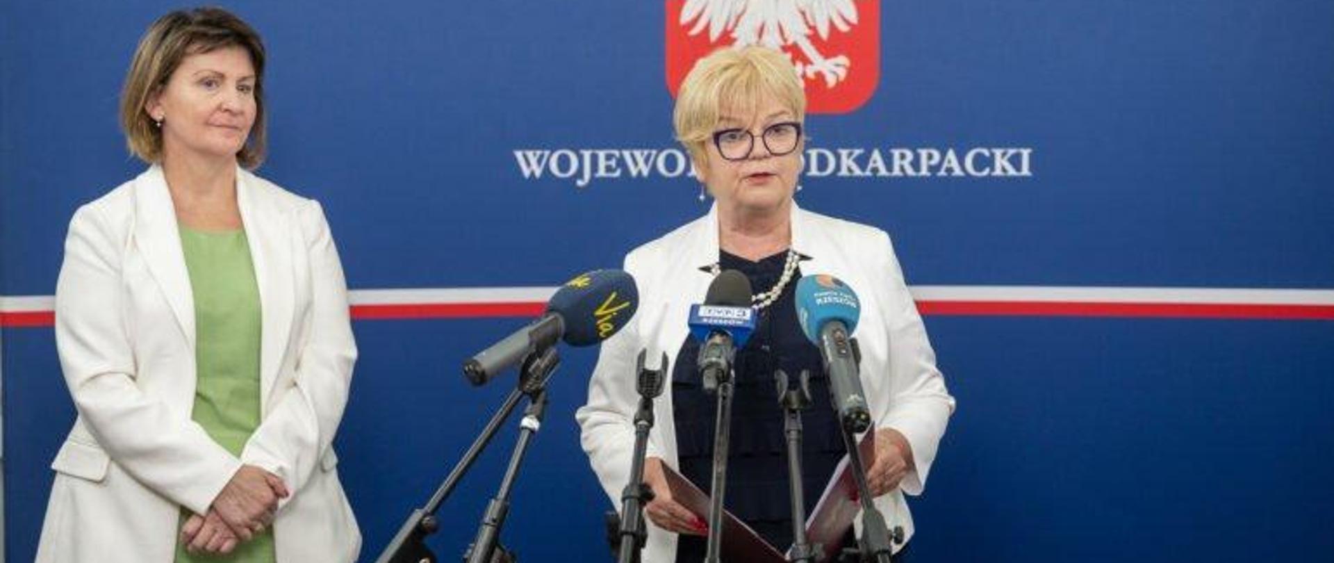 Wojewoda podkarpacki Teresa Kubas-Hul podczas konferencji prasowej