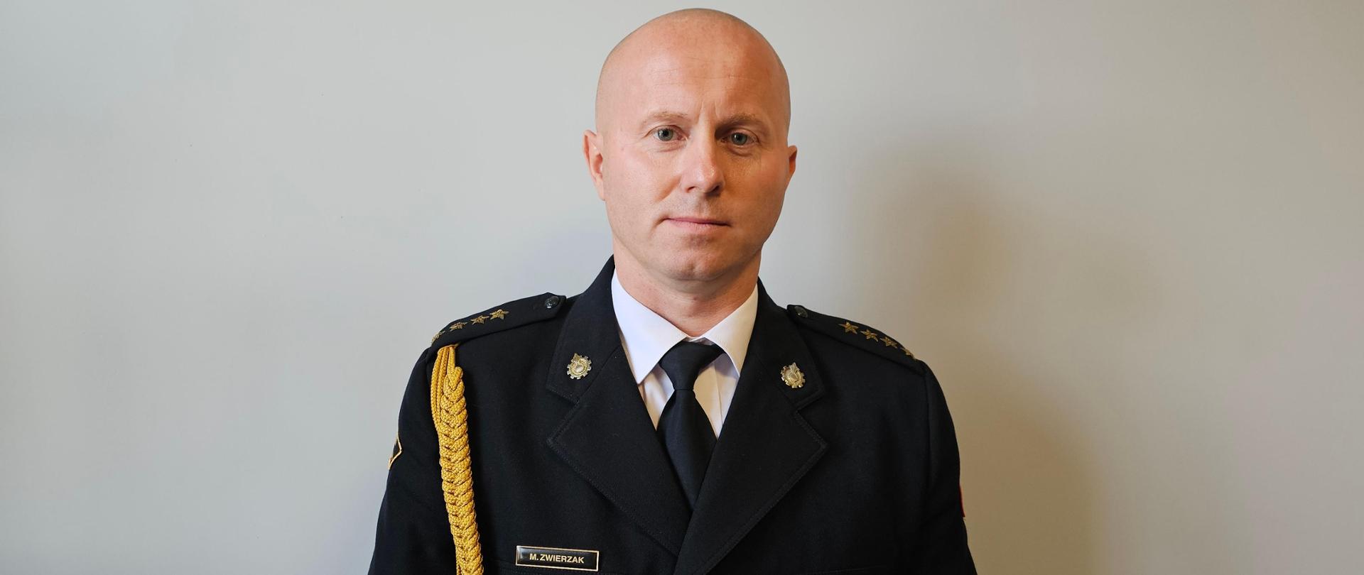 Na zdjęciu widzimy Zastępce Komendanta Powiatowego Państwowej Straży Pożarnej w Sieradzu