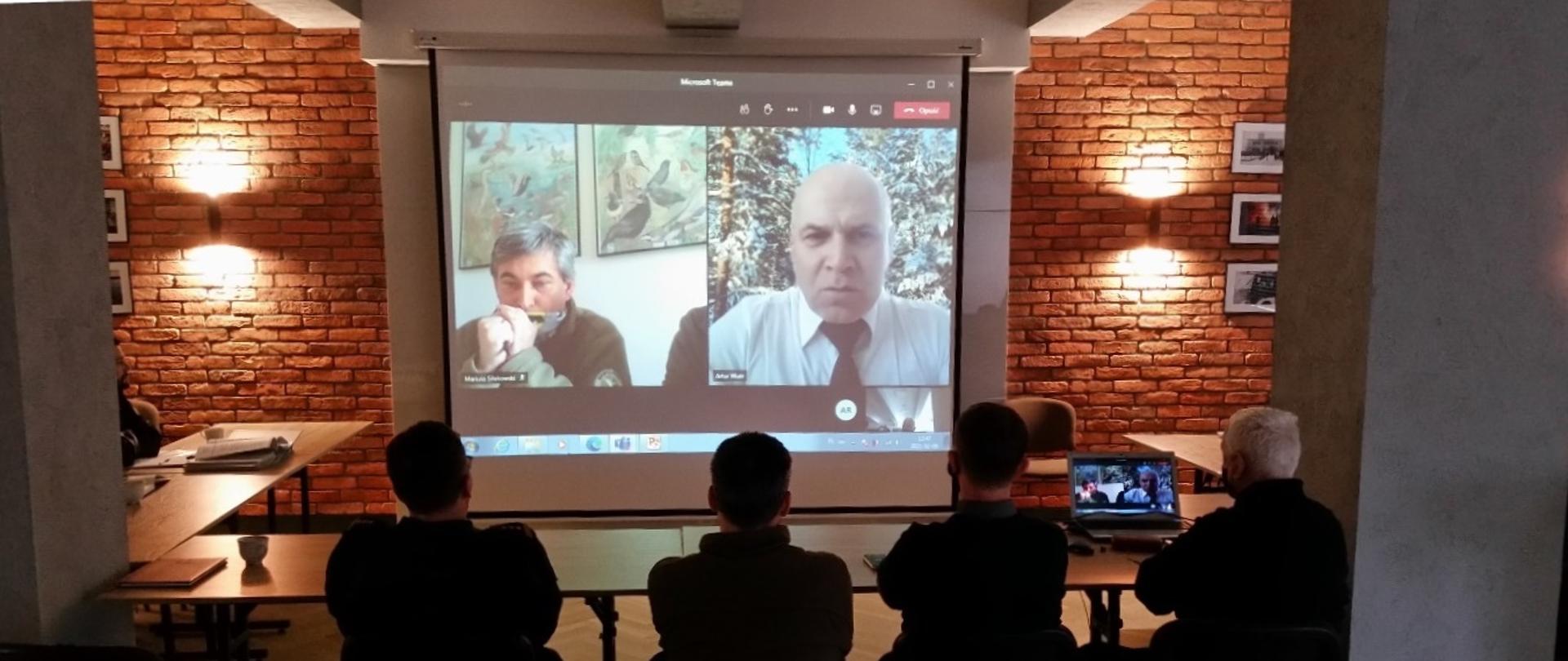 Spotkania przedstawicieli Instytutu Badawczego Leśnictwa, Biebrzańskiego Parku Narodowego oraz Państwowej Straży Pożarnej.