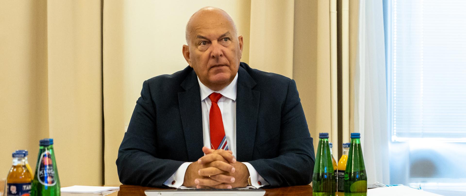 Minister Tadeusz Kościński uczestniczy w spotkaniu online ECOFIN