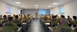 uczestnicy warsztatów na sali