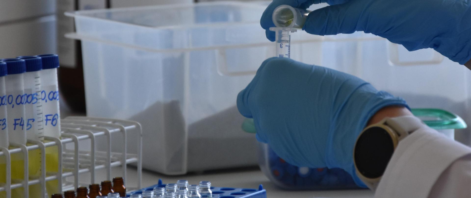 Badanie próbek pobranych środków ochrony roślin