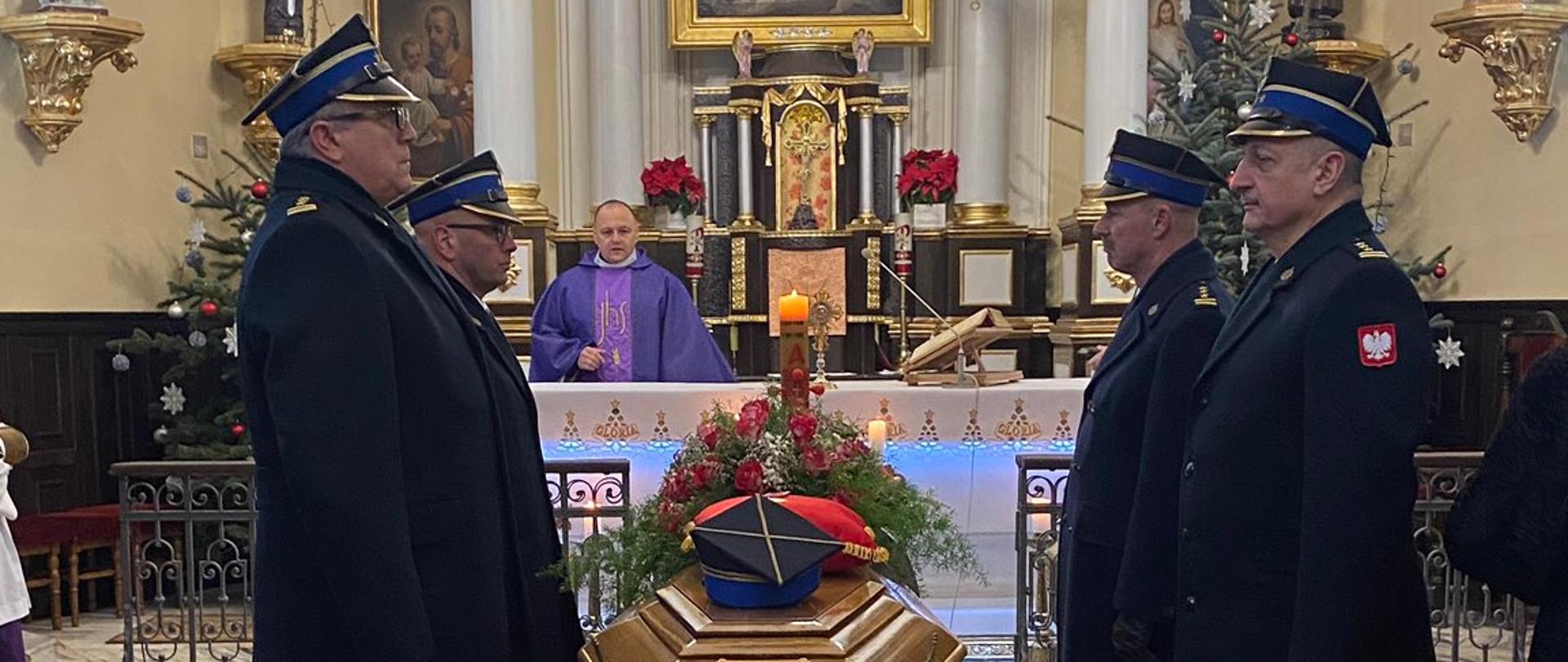 Uroczystość pogrzebowa st. bryg. w st. spocz. Leszka Szpejny