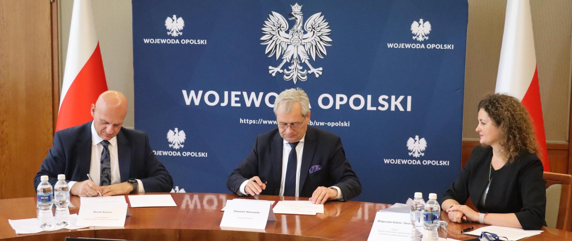 Trzy osoby. Wojewoda opolski, dyrektor WiN i prezes Gaz - System 