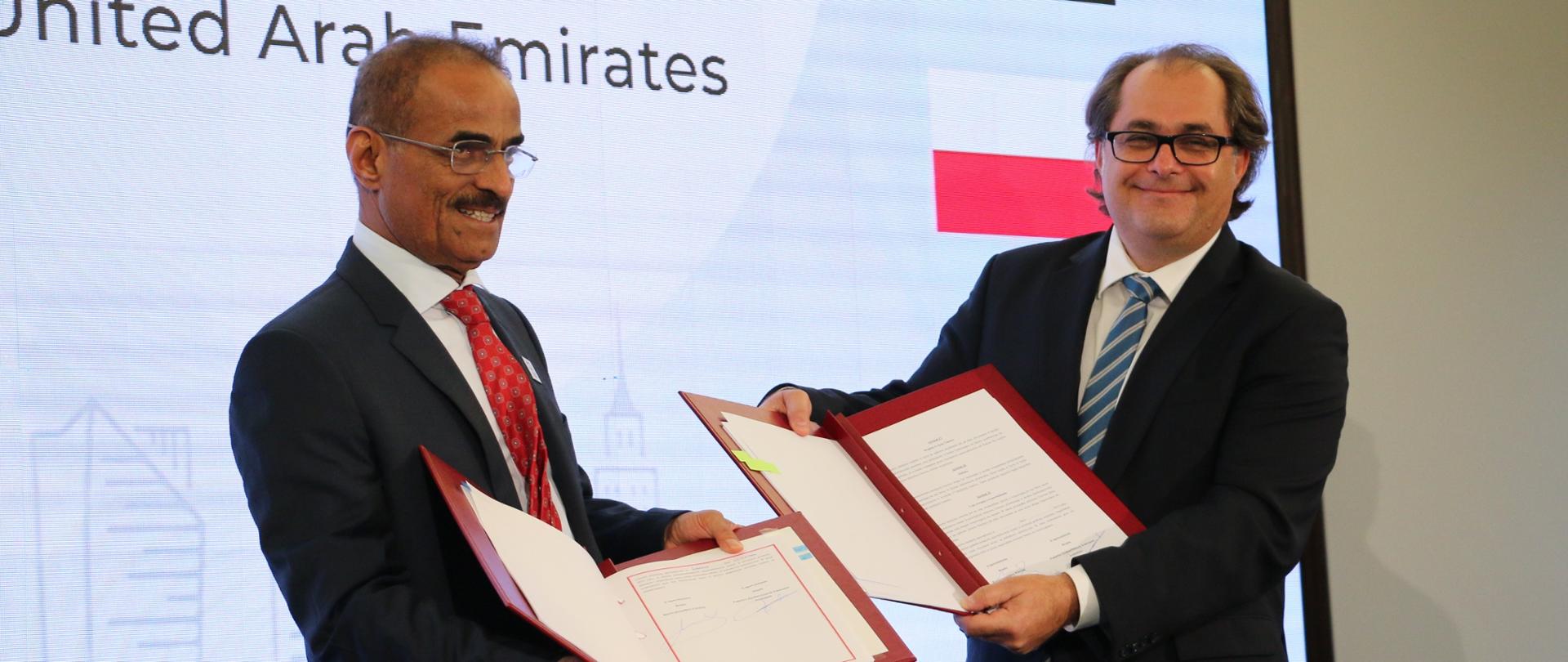 Marek Gróbarczyk, minister gospodarki morskiej i żeglugi śródlądowej oraz Abdullah Belhaif Al Nuaimi, minister infrastruktury i rozwoju Zjednoczonych Emiratów Arabskich