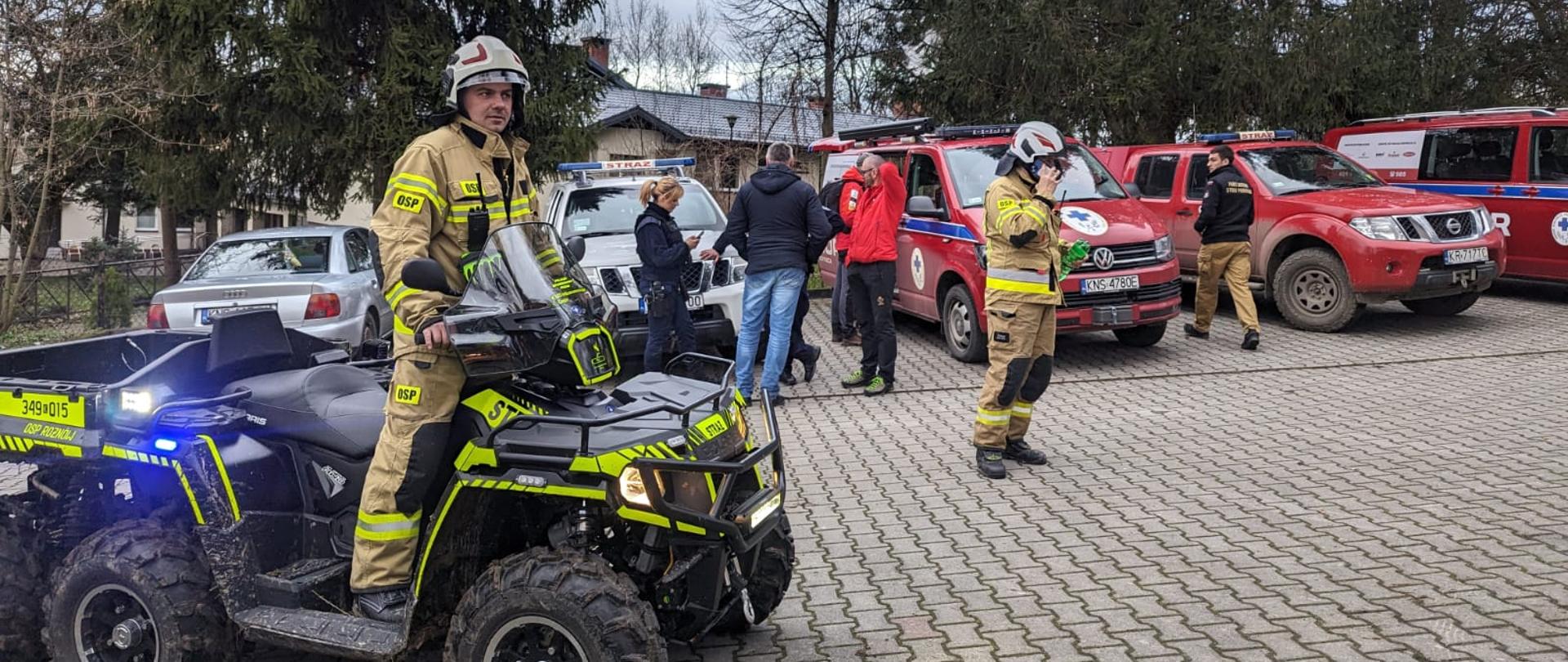 Służb podczas poszukiwań