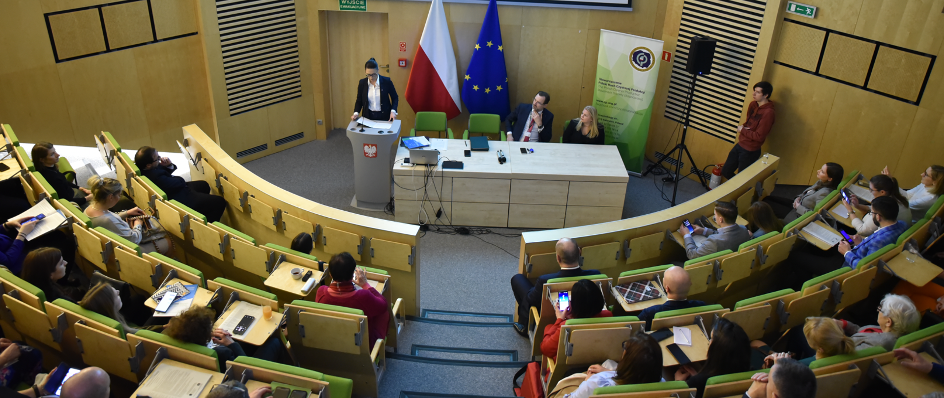 Wiceminister Małgorzata Golińska na konferencji „W kierunku Gospodarki o Obiegu Zamkniętym, z wykorzystaniem doświadczeń Czystszej Produkcji i EMAS”