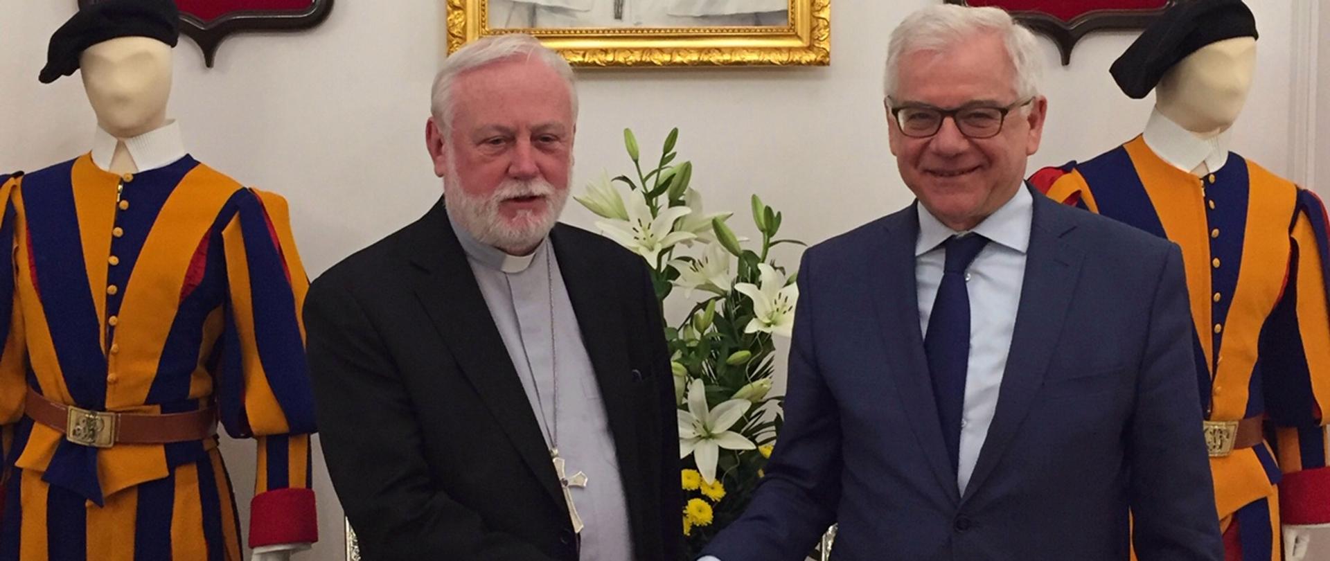 Wizyta sekretarza do spraw relacji z państwami w Sekretariacie Stanu Stolicy Apostolskiej arcybiskupa Paula Gallaghera w Polsce