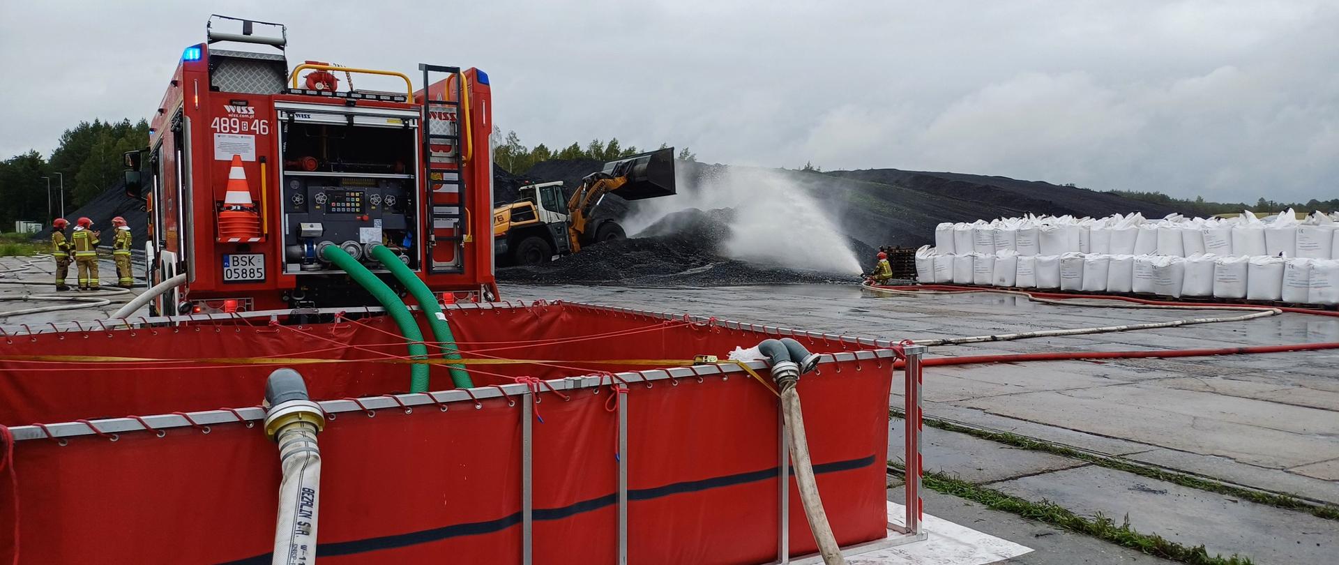 Pożar hałdy węgla kamiennego w m. Czuprynowo, gm. Kuźnica.
