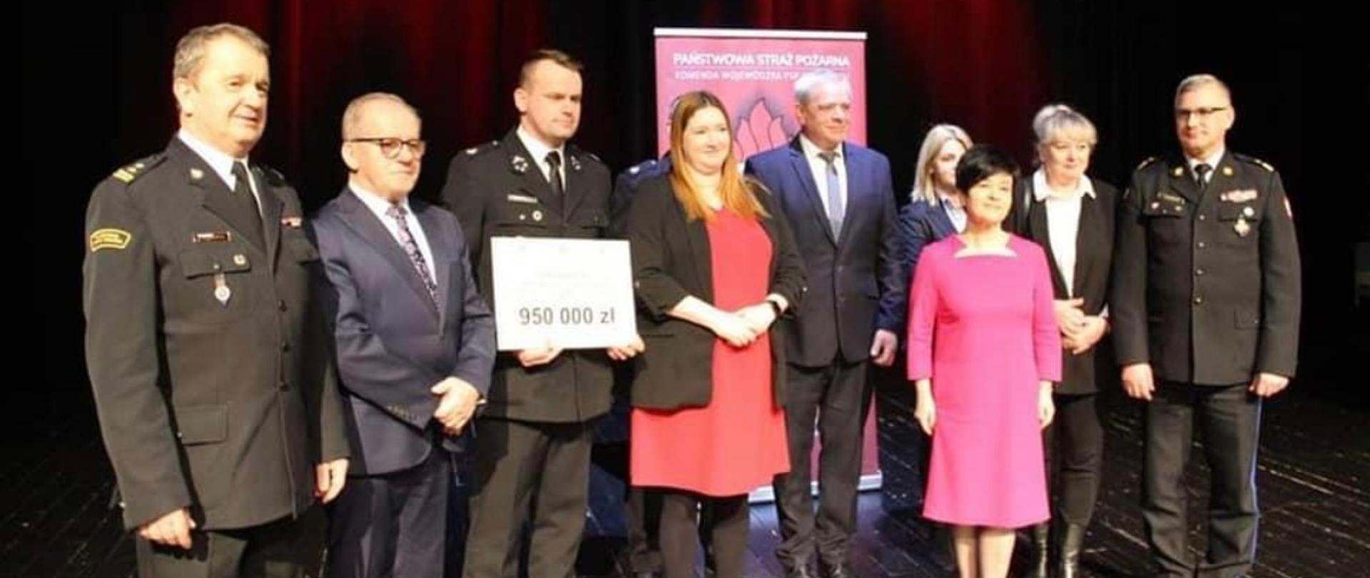 Wręczenie promes na zakup pojazdów dla jednostek OSP w regionie