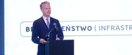 Wiceminister infrastruktury Arkadiusz Marchewka w trakcie wypowiedzi