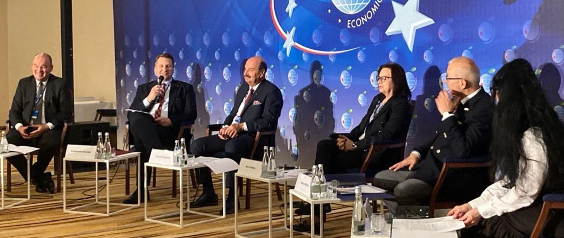 minister Przemysław Czarnek Forum Wizja Rozwoju 2021