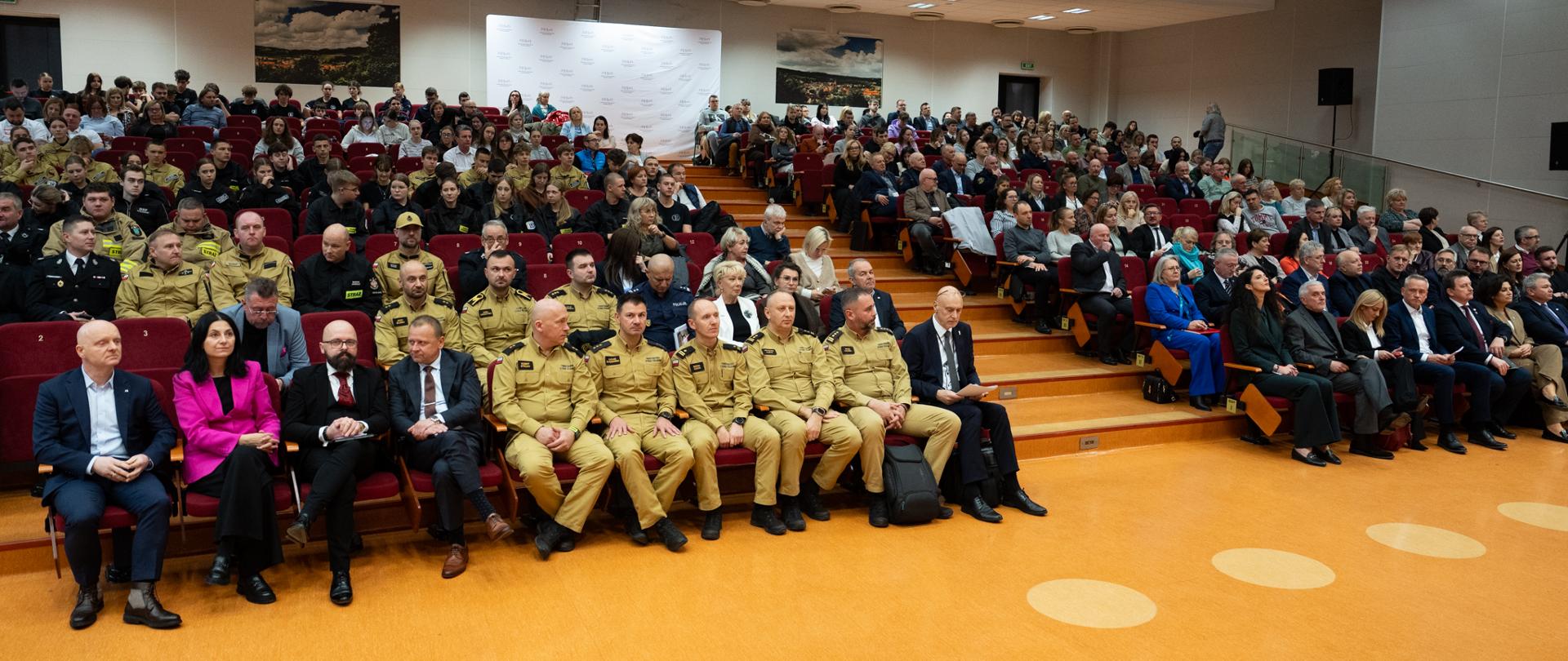 Ostatni tydzień spotkań w ramach cyklu #BezpiecznyDolnyŚląsk zaczęliśmy w Wałbrzychu. 
