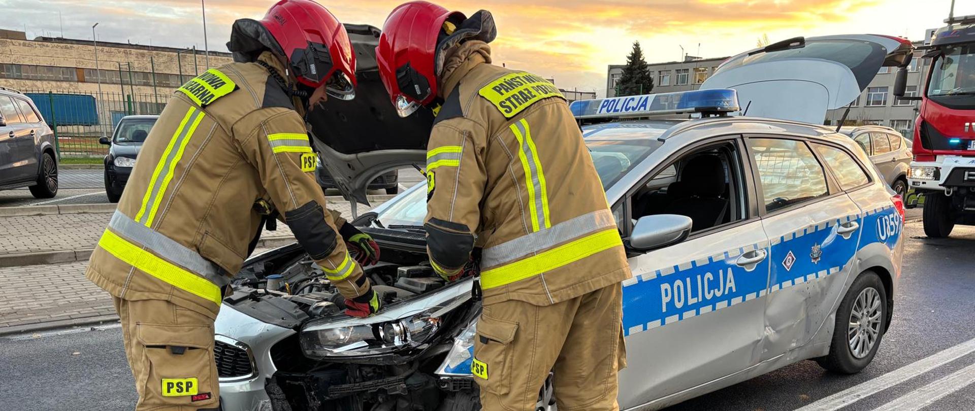 Kolizja radiowozu policyjnego na ul. Staszica w Śremie