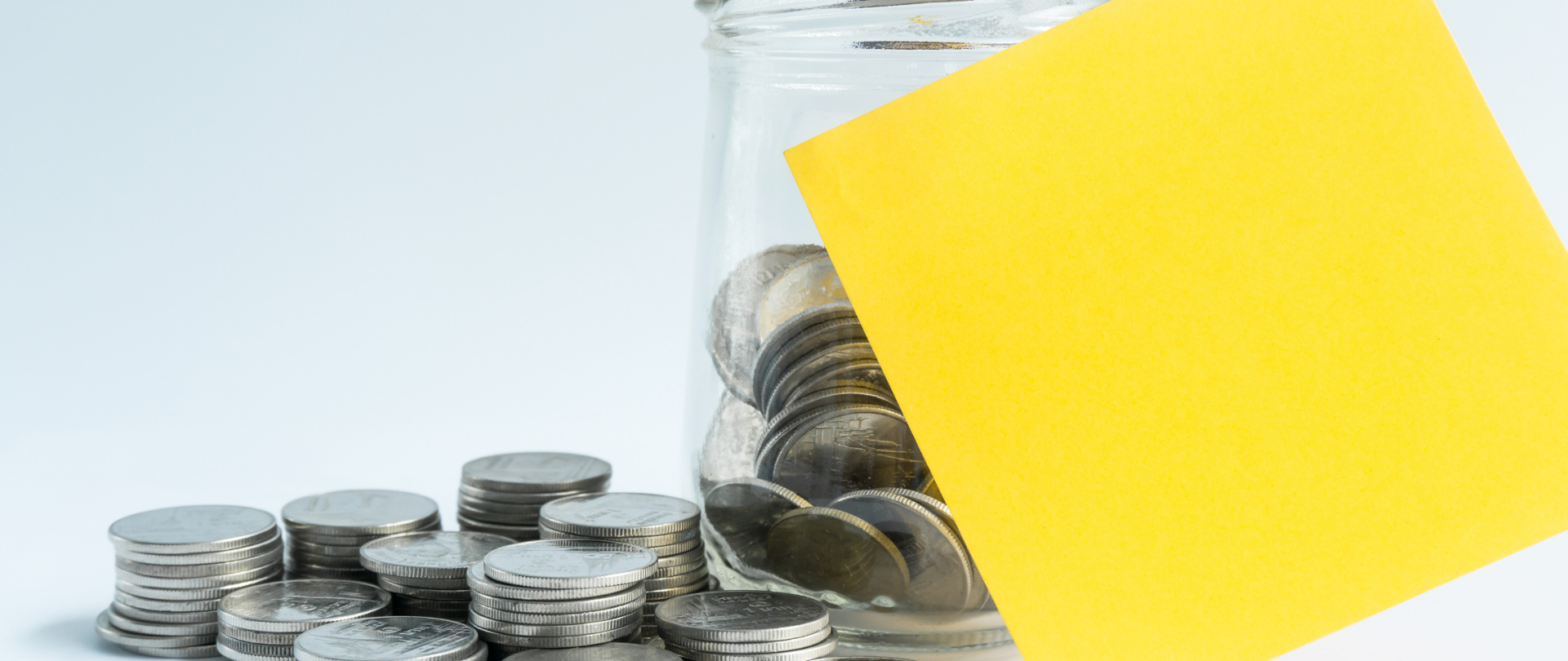 Monety w słoiku
