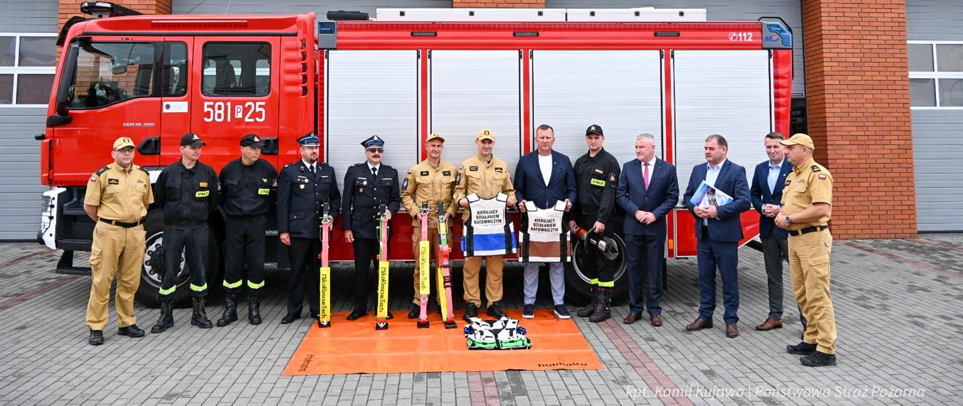 przekazanie sprzętu przez WORD dla KP PSP Słupca i OSP Krępkowo