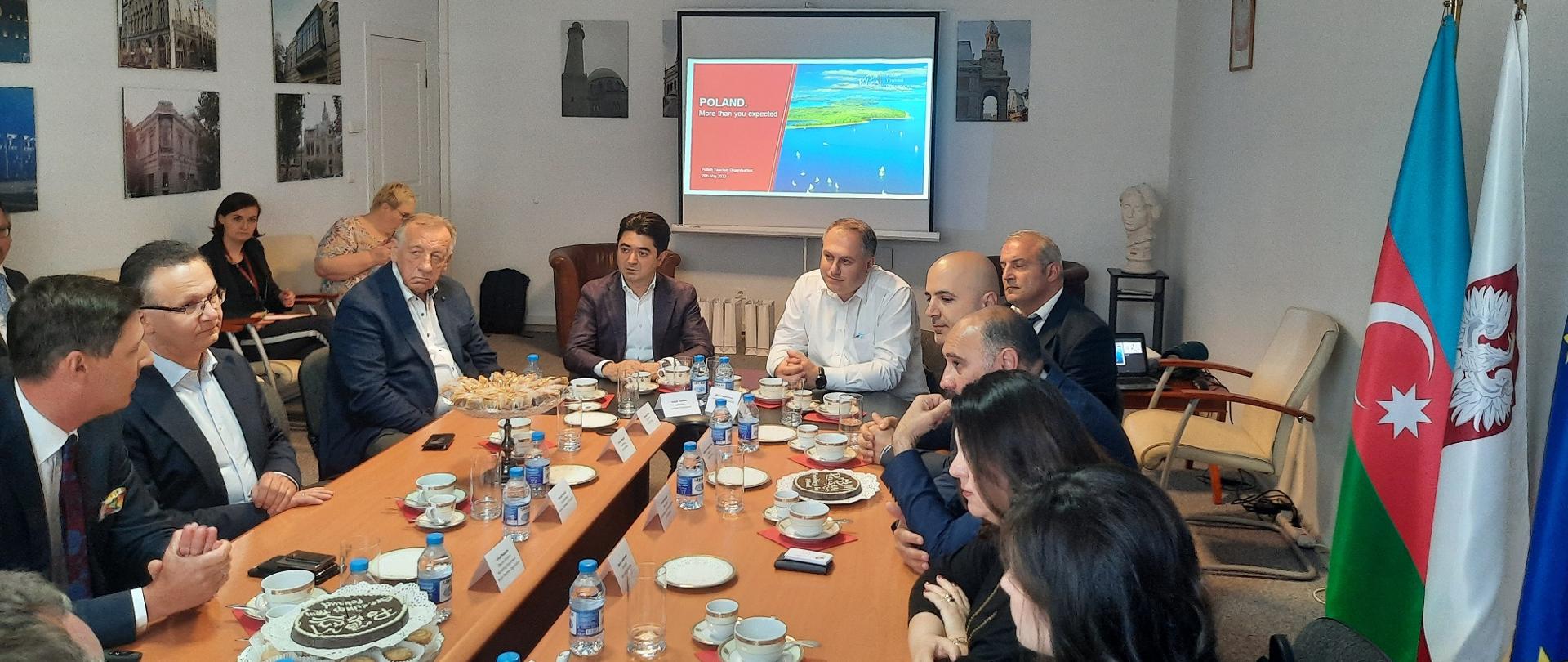 Polşa Respublikasının Bakıdakı Səfirliyi Polşanın turistik yerlərini təbliğ edir
