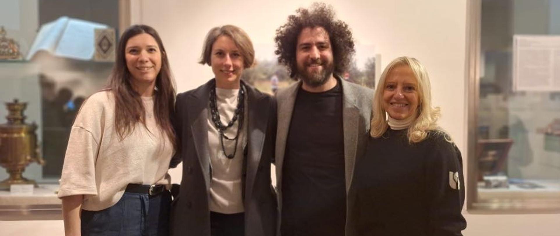 tres mujeres y un hombre