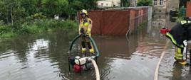 Duże opady deszczu i podtopienia - podtopienia posesji