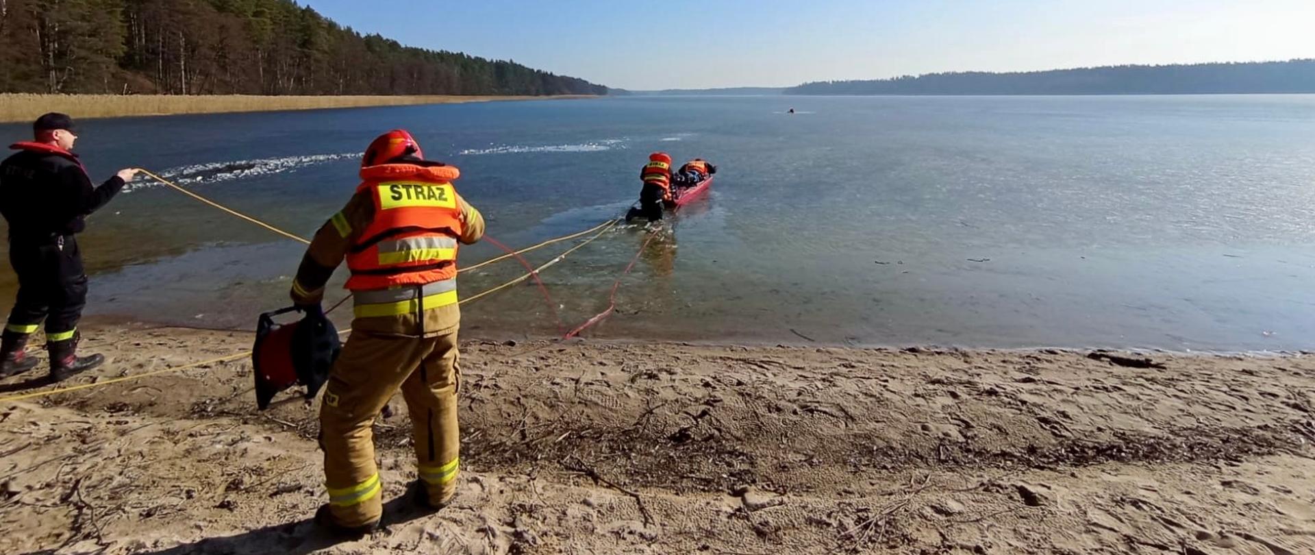 Ćwiczenia z ratownictwa lodowego