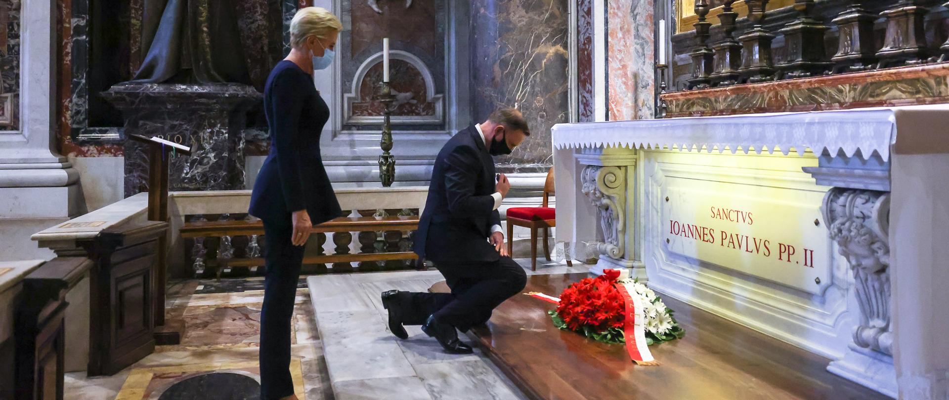 Presidente di Polonia Andrzej Duda e la Consorte nella Basilica di San Pietro