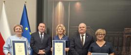 Gala finałowa 22. edycji konkursu "Urząd Skarbowy Przyjazny Przedsiębiorcy". Laureaci konkursu z województwa świętokrzyskiego. Od lewej: Renata Pietralik - Naczelnik US we Włoszczowie, Agnieszka Nowak - Naczelnik US w Ostrowcu Świętokrzyskim, Małgorzata Garmulewicz - Naczelnik US w Kazimierzy Wielkiej w towarzystwie Z-cy Szefa KAS Zbigniewa Stawickiego oraz Dyrektora Izby Administracji Skarbowej w Kielcach Pawła Cymbalaka