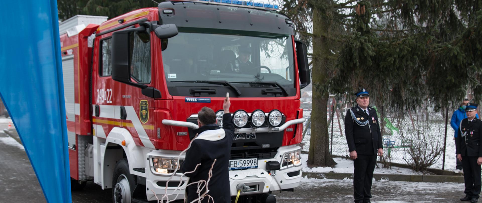Nowy samochód ratowniczo-gaśniczy w OSP Jegłownik