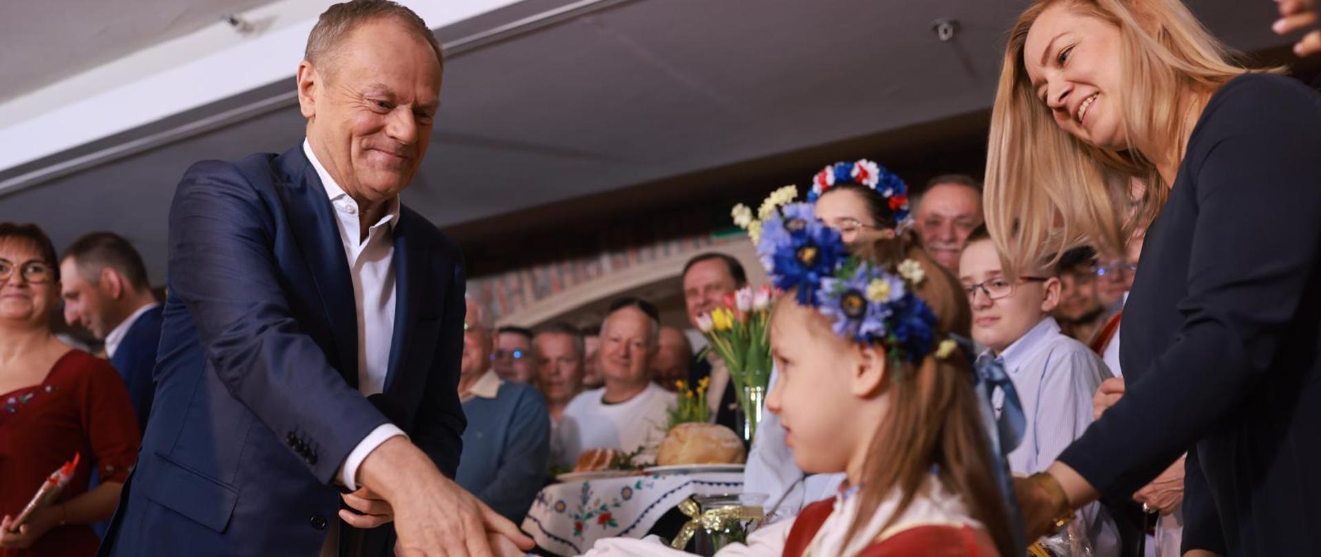 Premier Donald Tusk podczas spotkania w Kościerzynie.