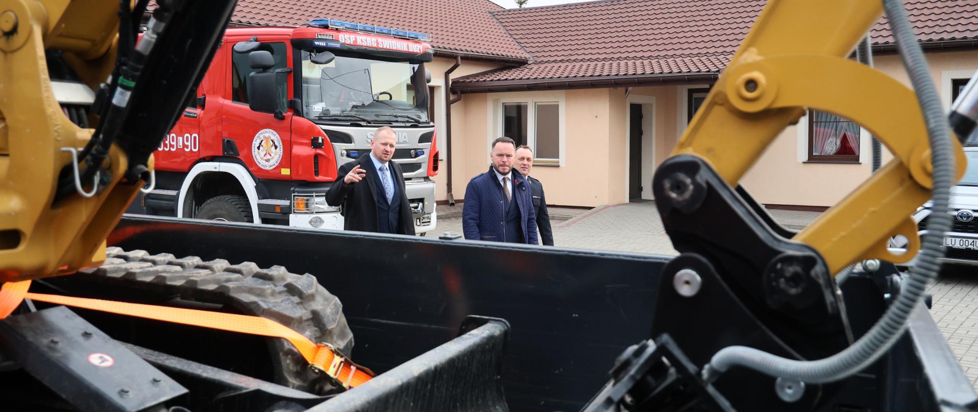 Sprzęt z OLiOC dla gminy Wólka
