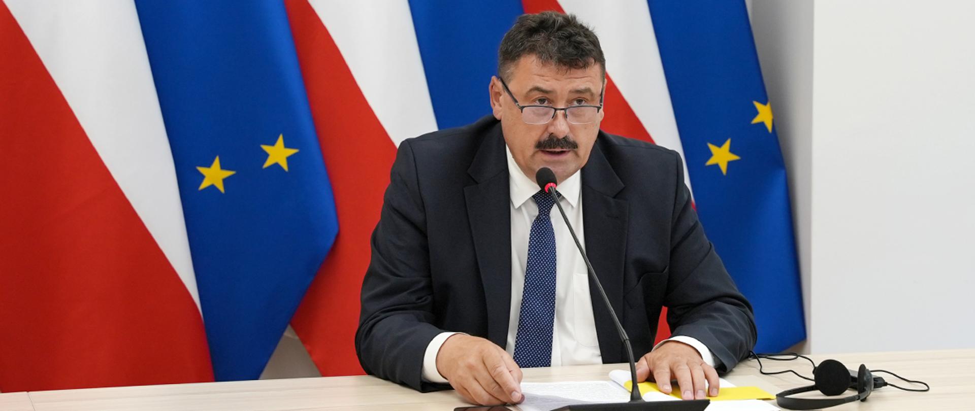 sekretarz stanu Ryszard Bartosik