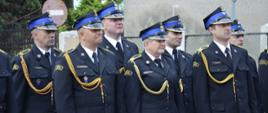 Uroczysty apel z okazji Dnia Strażaka i przekazania samochodów pożarniczych