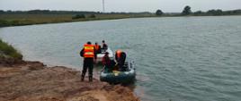 Ćwiczenia z ratownictwa wodnego, zwodowane pontony.
