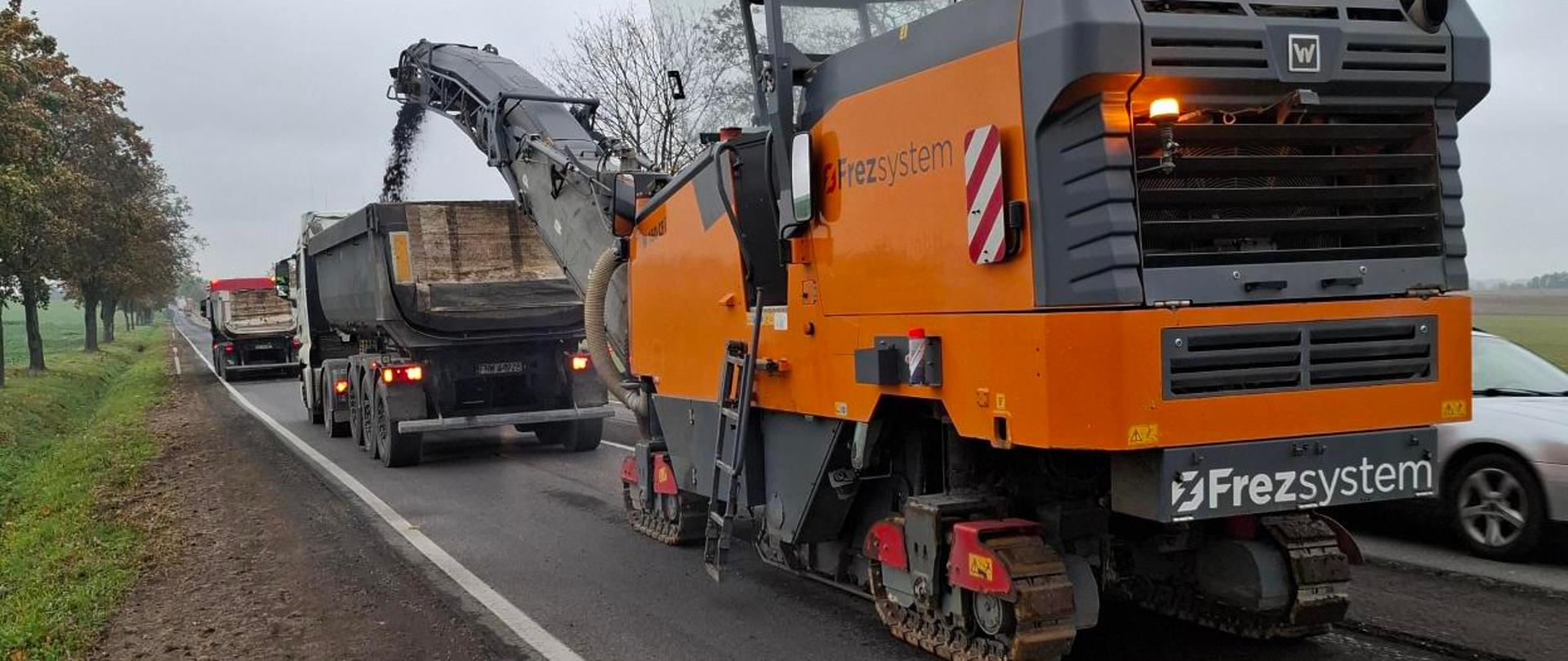 za zdjęciu widać DK94 odcinek Studnica-Gniewomirowice fot. GDDKIA