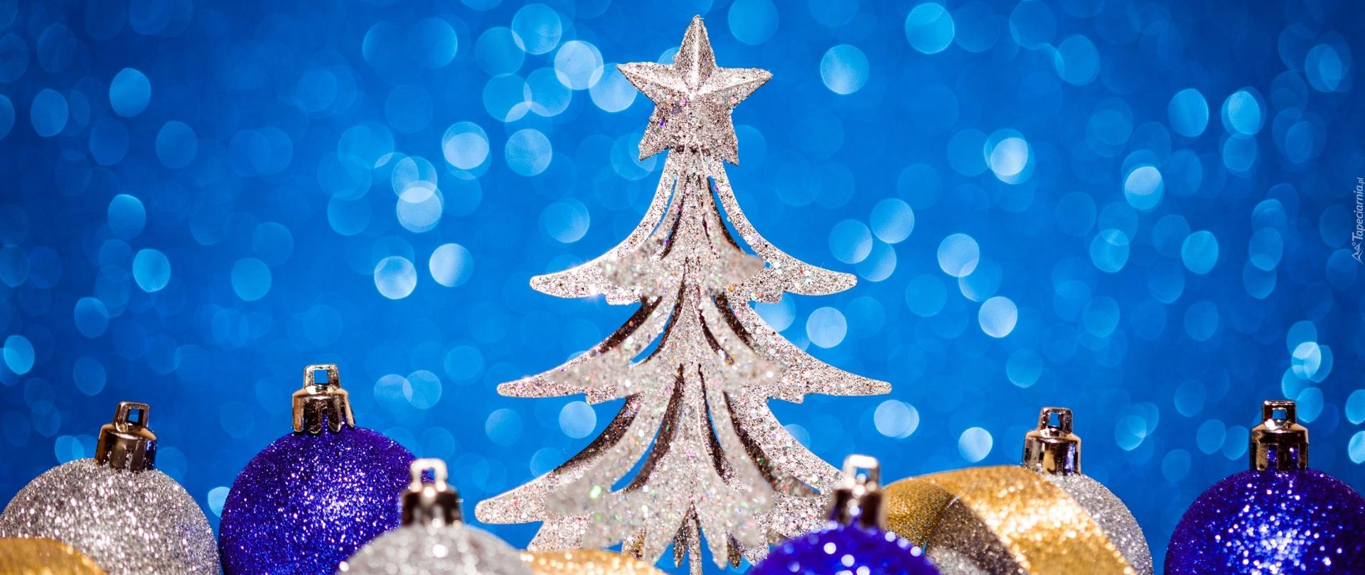 zdjęcie choinki i bąbek