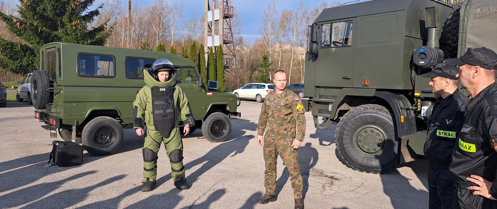 Wizyta 13 Patrolu saperskiego z Chełmna, oraz dzieci z Zespołu Szkół w Stolnie