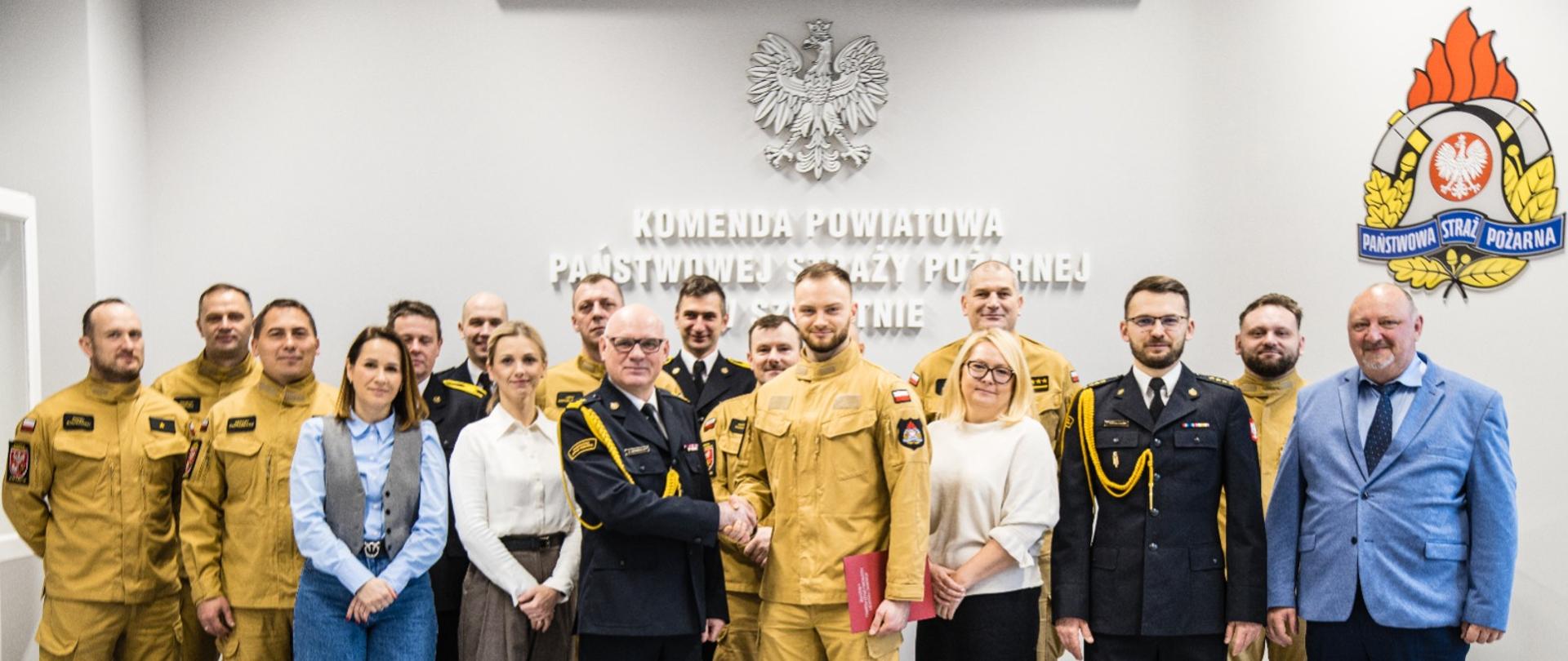 Uroczyste ślubowanie strażaka w KP PSP w Szczytnie