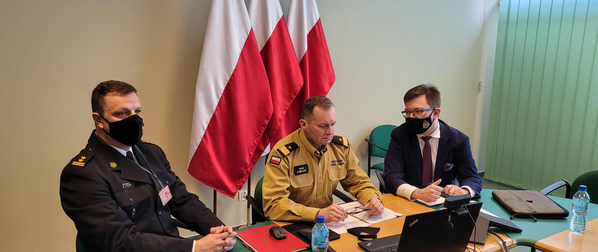 Uczestnicy wideokonferencji z ramienia KG PSP w trakcie spotkania