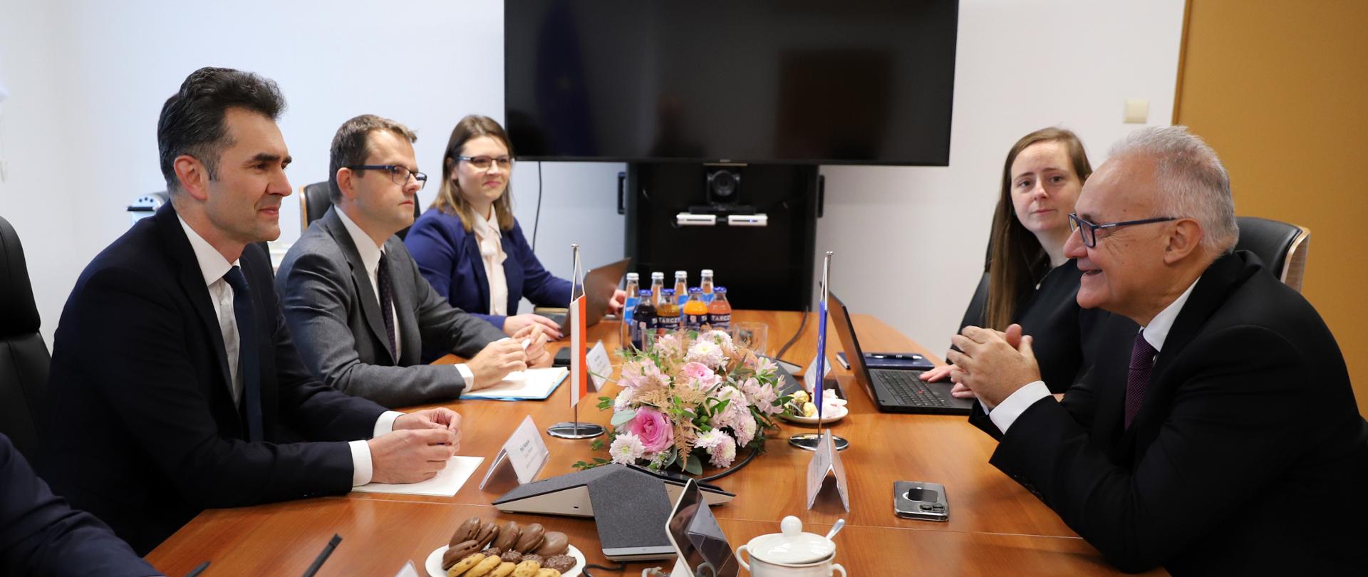 Nowy europejski korytarz transportowy Morze Bałtyckie-Morze Czarne-Morze Egejskie w centrum rozmów wiceministra infrastruktury Piotra Malepszaka z europejskim koordynatorem Mario Mauro