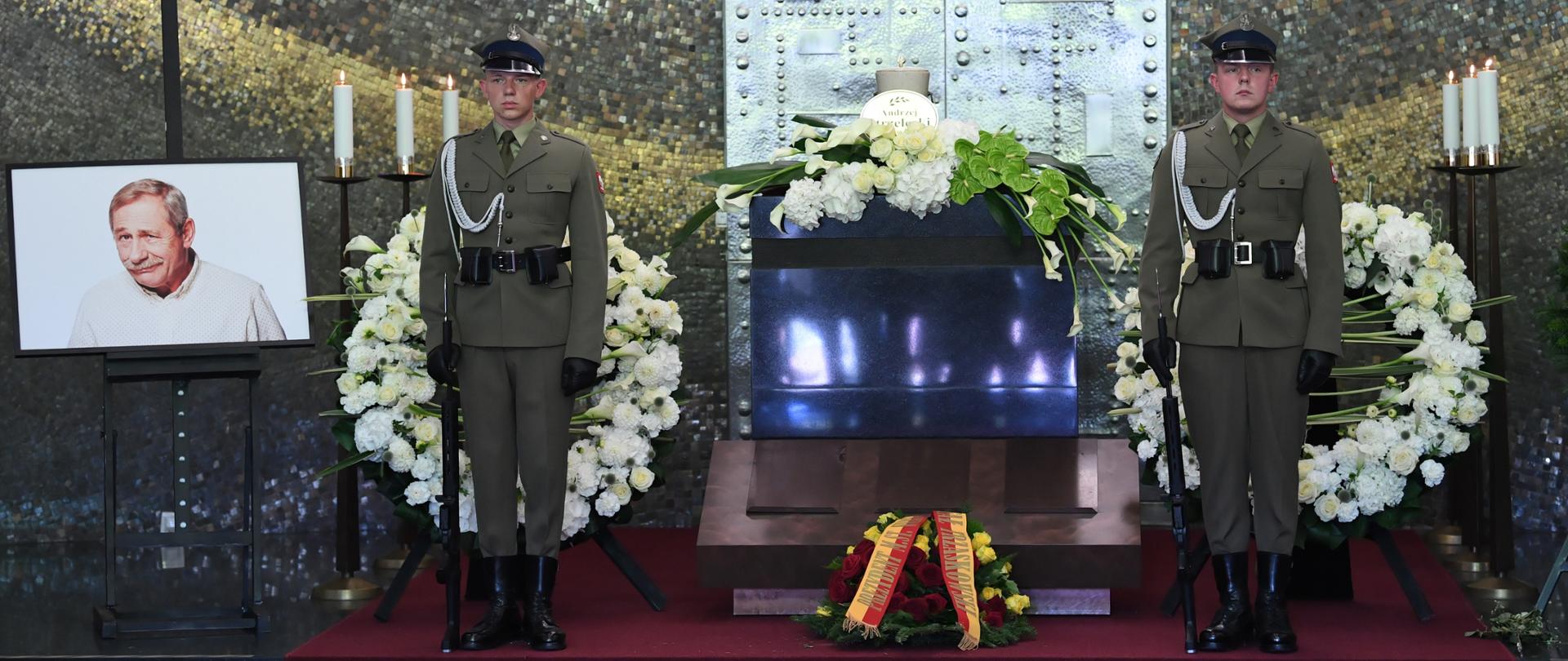 Ostatnie pożegnanie prof. Andrzeja Strzeleckiego, PAP/Radek Pietruszka