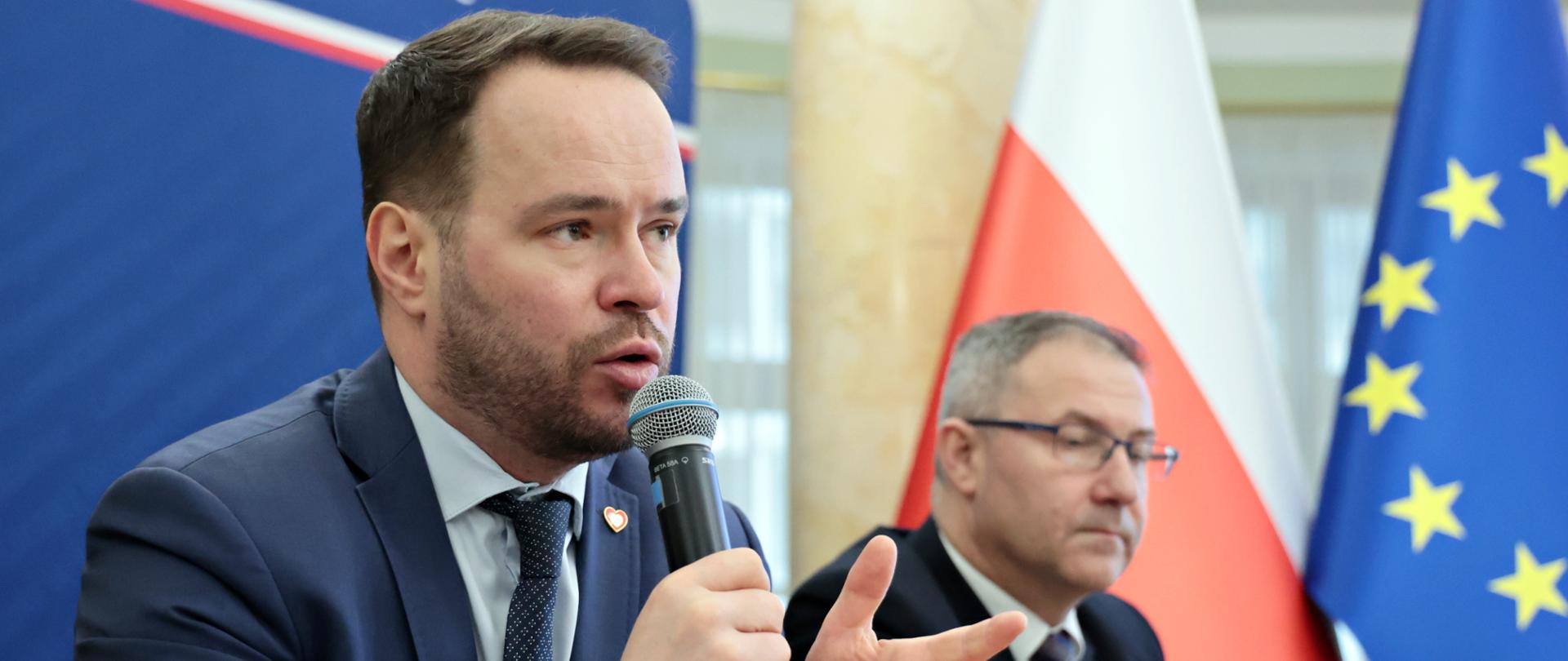 Posiedzenie zespołu zarządzania kryzysowego
