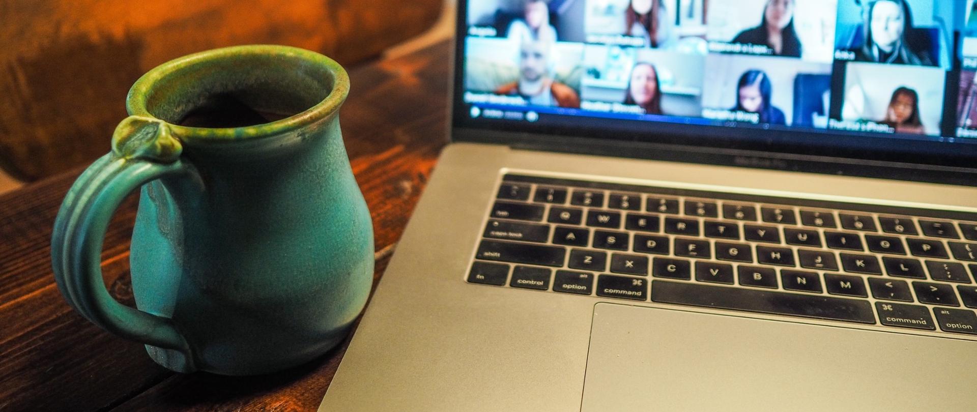 Wirtualne śniadanie