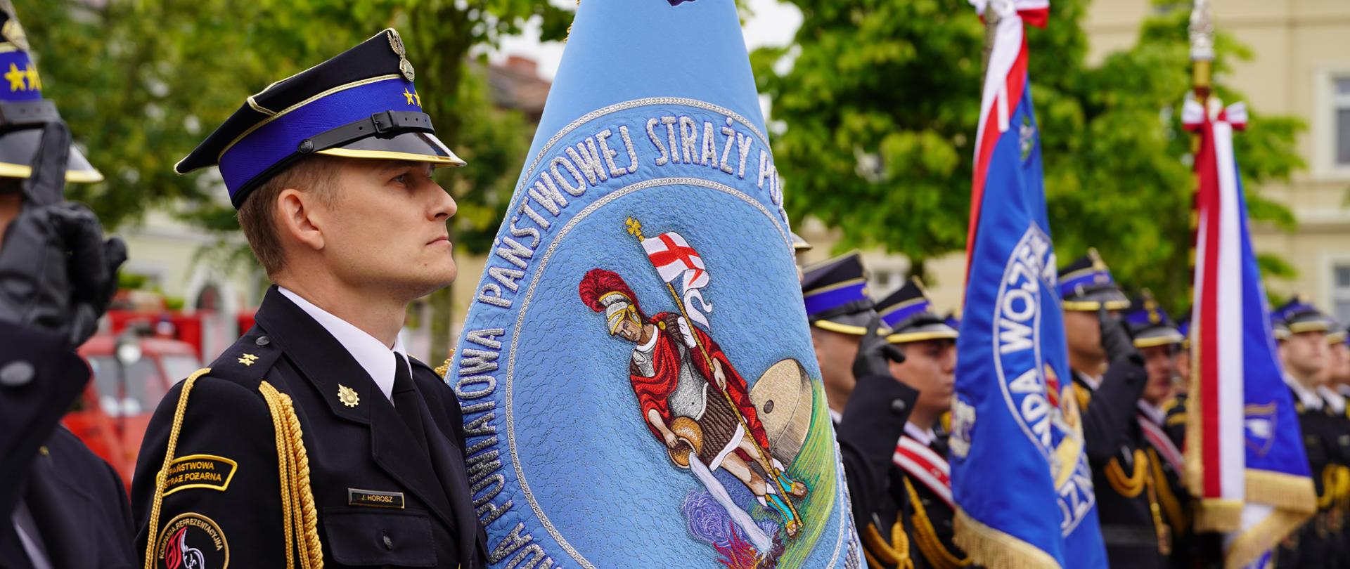 Nowy sztandar dla Komendy Powiatowej PSP w Grodzisku Wielkopolskim