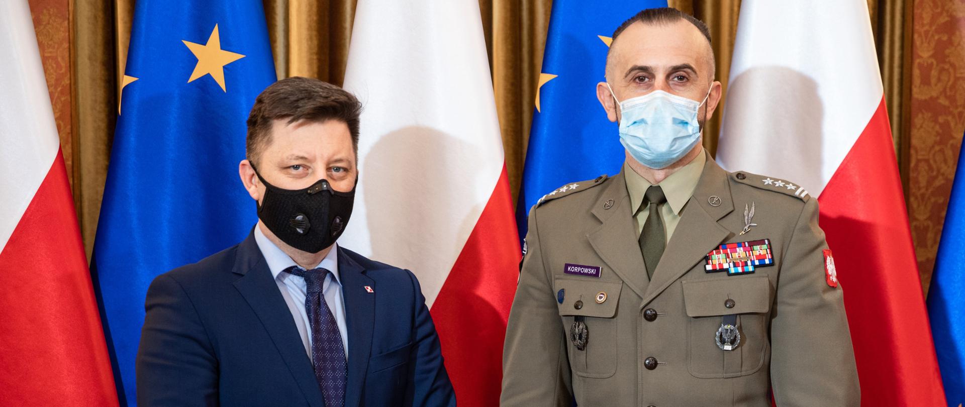 Minister Michał Dworczyk oraz nowy szef RCB.