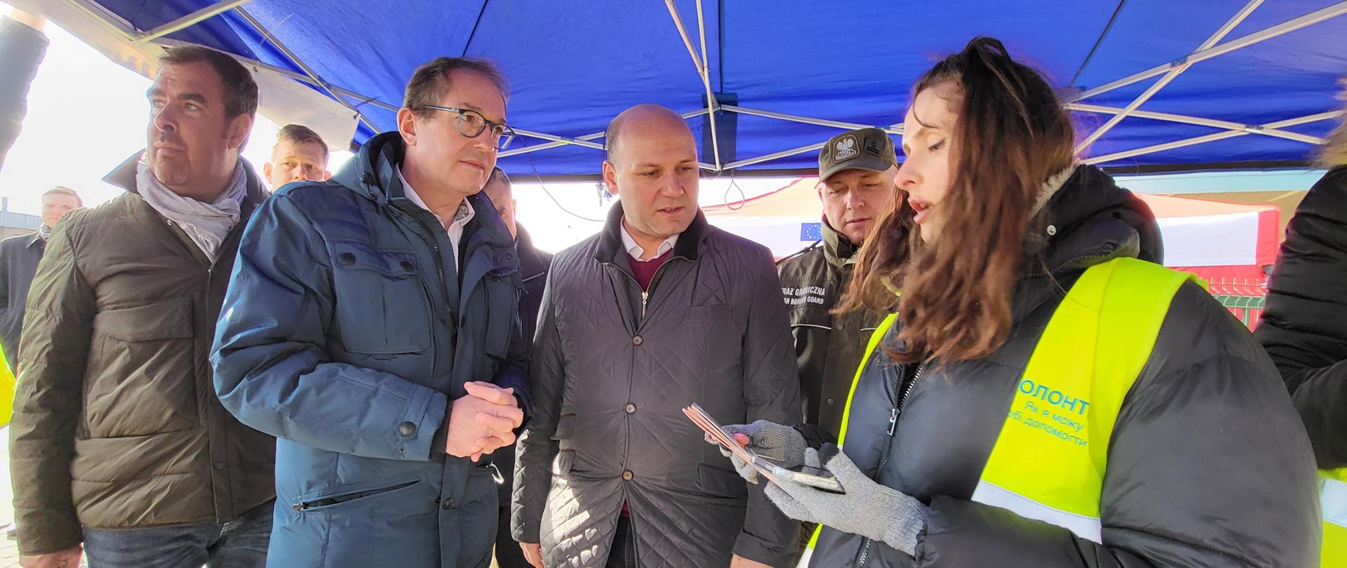 Secretary of State Szymon Szynkowski vel Sęk together with German MPs visit Poland’s border with Ukraine